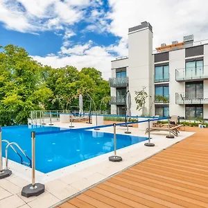 Apartment Sun & Snow Nadmorskie Tarasy Z Basenem, Kolberg